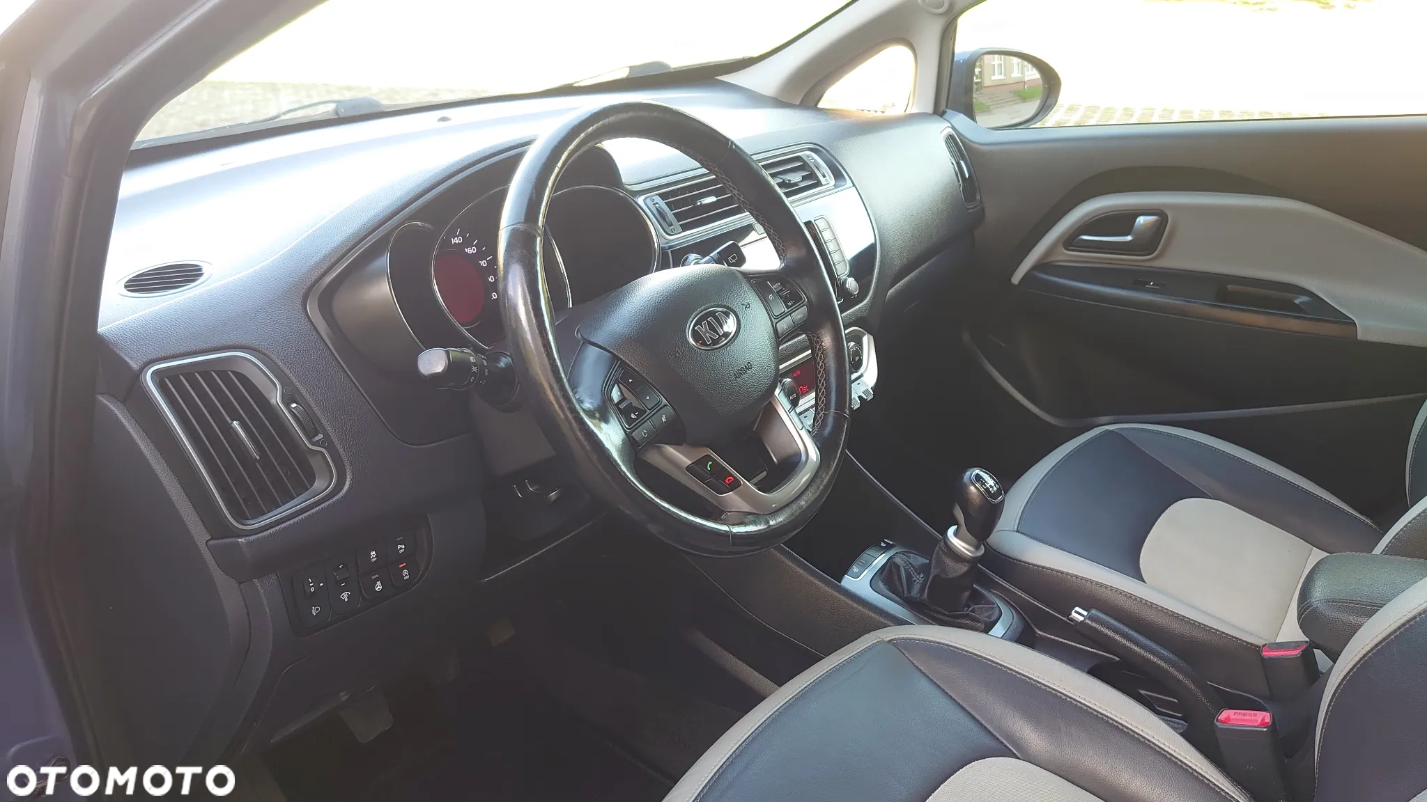 Kia Rio 1.4 Platinum Edition - 21