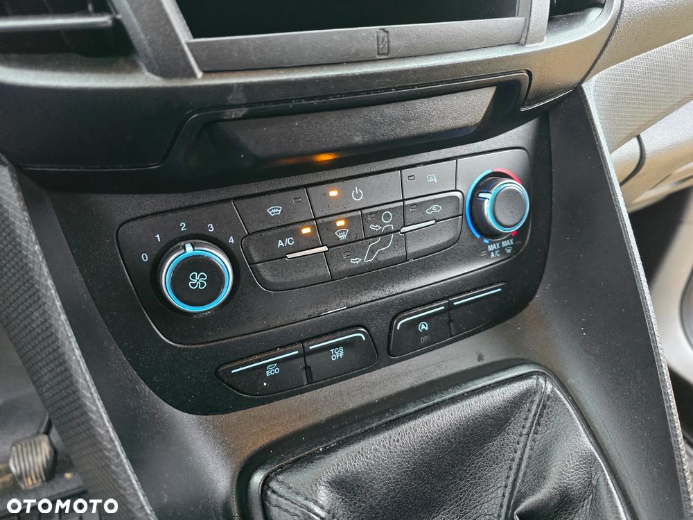Ford TRANSIT CONNECT - 17
