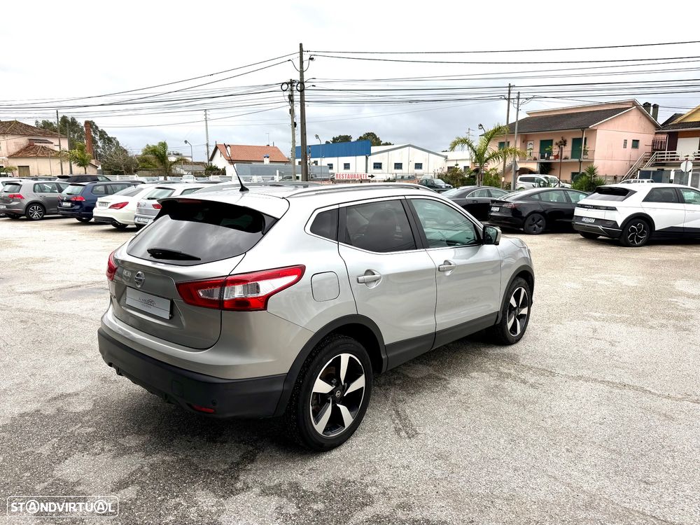 Nissan Qashqai 1.5 dCi N-Connecta 18 RS+PS - 4
