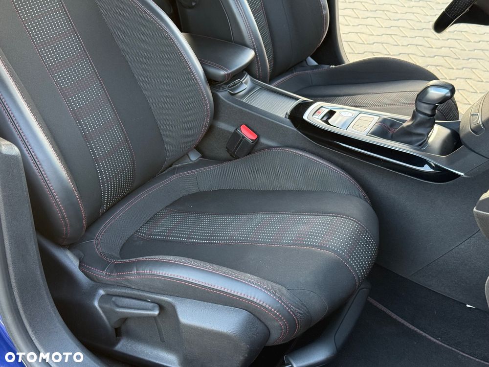Peugeot 308 PureTech 130 EAT6 Stop & Start GT-Line Edition - 28