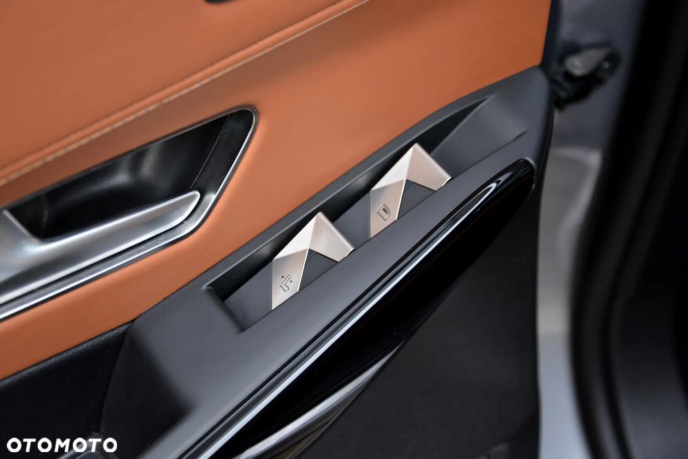 DS Automobiles DS 7 Crossback 2.0 BlueHDi Grand Chic - 21