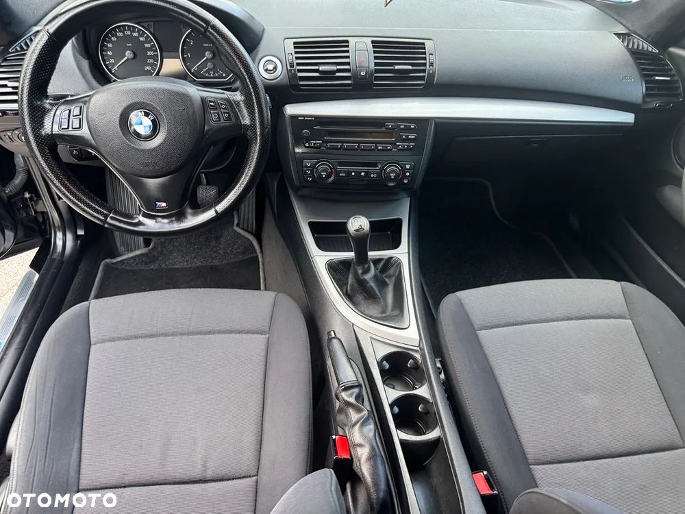 BMW Seria 1 118i - 23