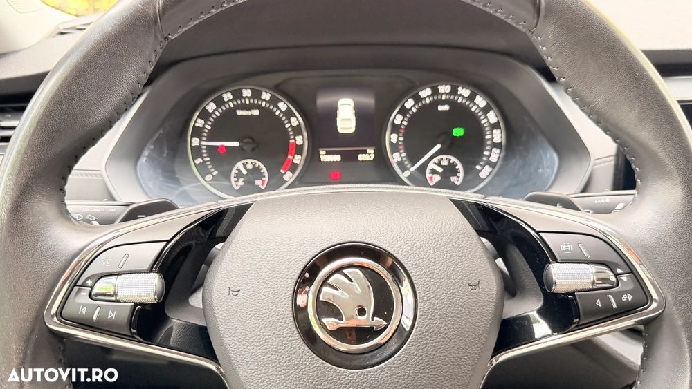Skoda Octavia 2.0 TDI DSG Ambition - 23