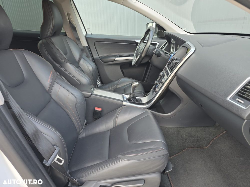 Volvo XC 60 D3 Kinetic - 8
