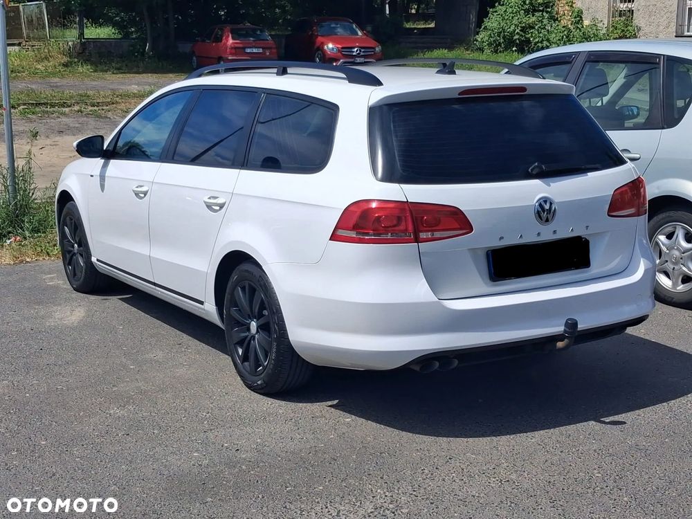 Volkswagen Passat 2.0 TDI Comfortline - 10