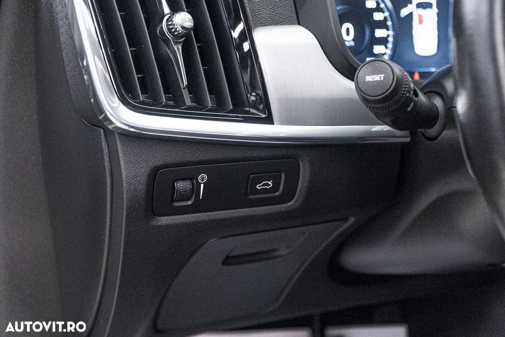 Volvo S90 D3 Geartronic Momentum - 22