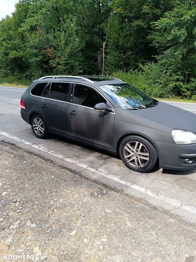 Volkswagen Golf - 2