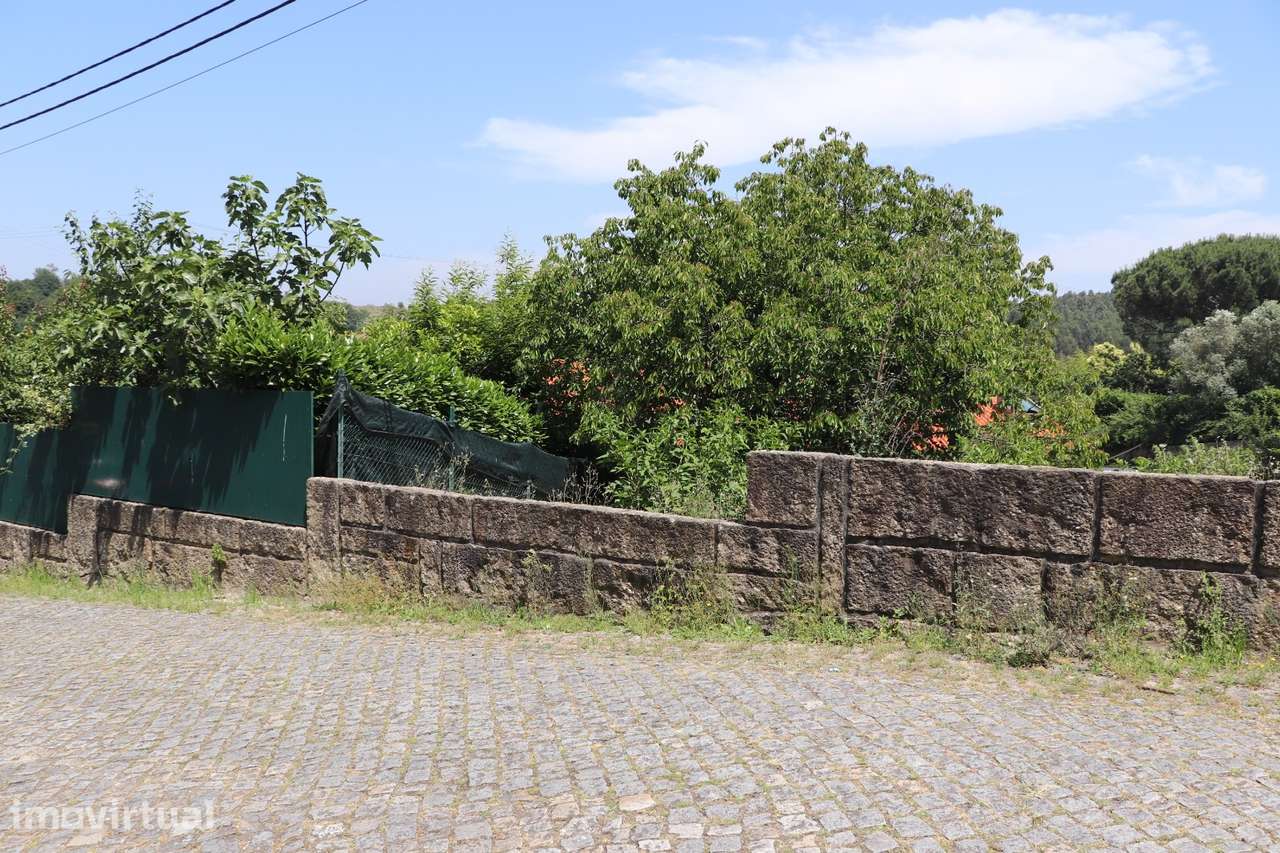 Terreno Para Construção  Venda em Lordelo,Guimarães - Grande imagem: 2/9
