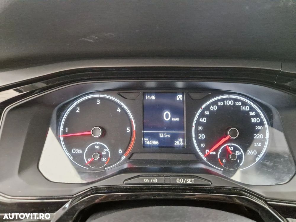 Volkswagen Polo 1.6 TDI Comfortline - 6