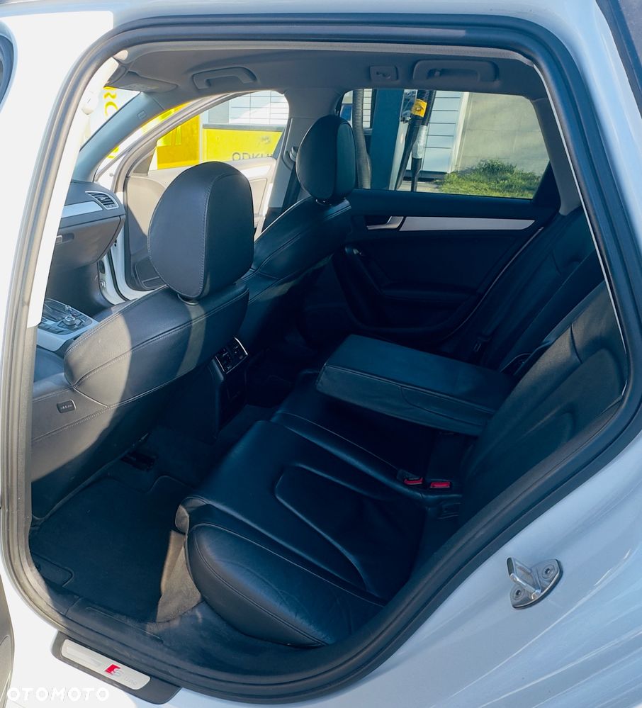 Audi A4 Avant 2.0 TDI DPF clean diesel multitronic S line Sportpaket - 15