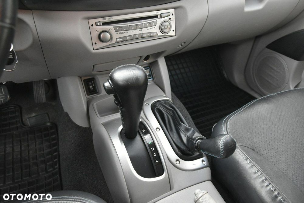 Mitsubishi L200 - 10