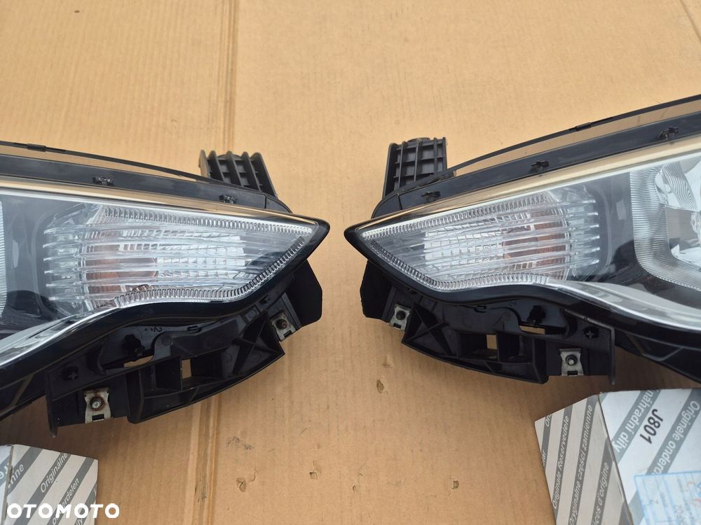 Fiat Tipo 2 lampa prawa i lewa.OE MOPAR. H-15 - 12