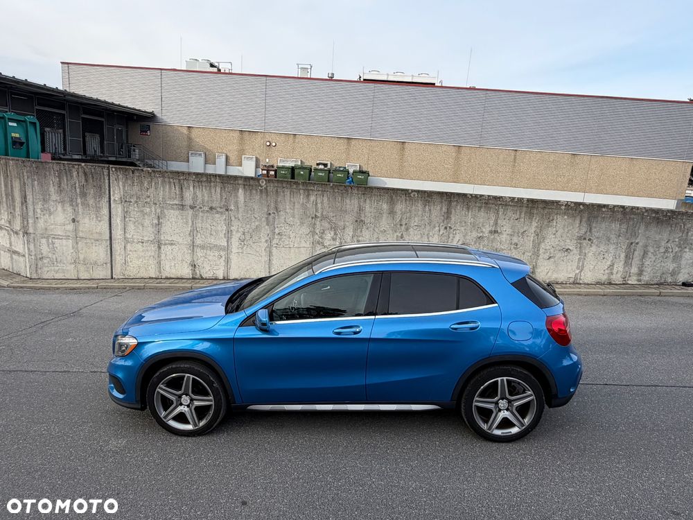 Mercedes-Benz GLA 250 7G-DCT AMG Line - 10