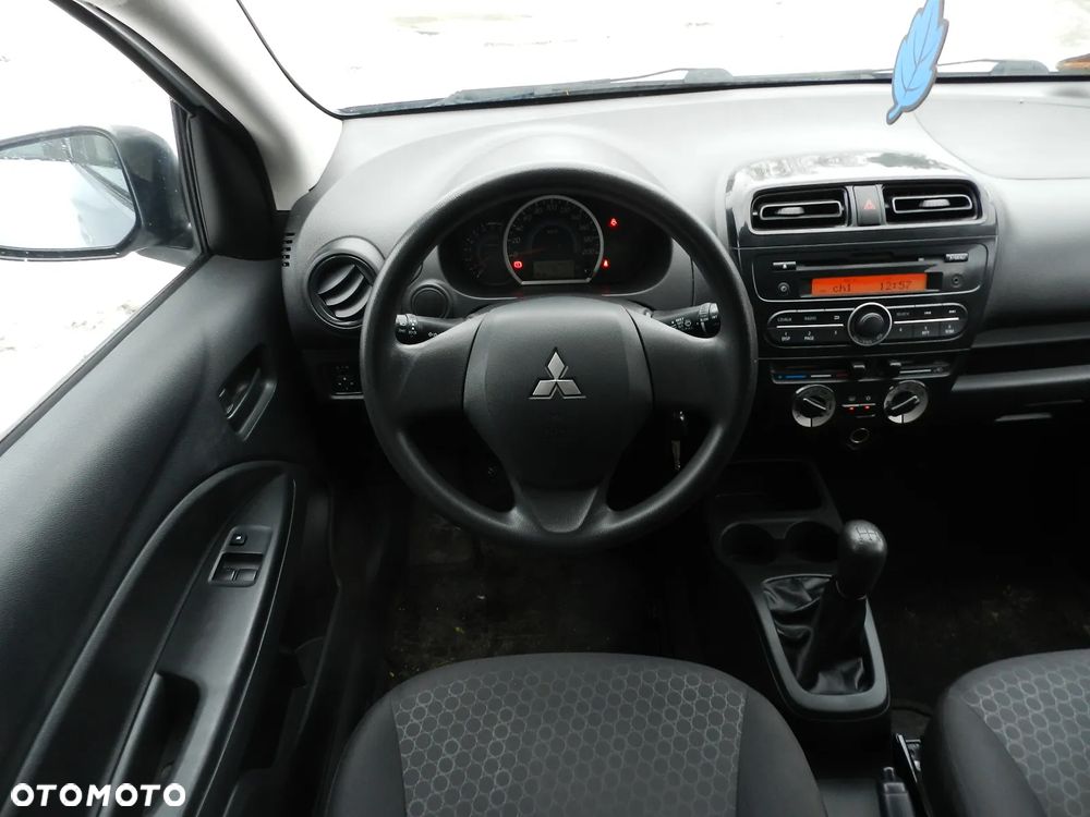 Mitsubishi Space Star - 7