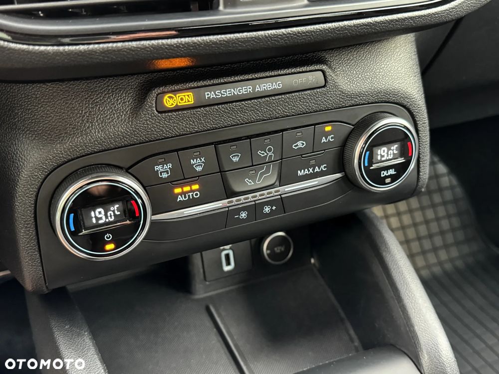 Ford Focus - 13