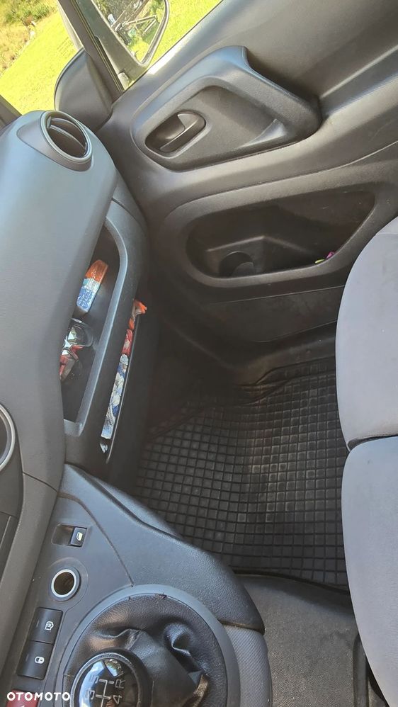 Peugeot Partner 1.6 BlueHDi Active - 9