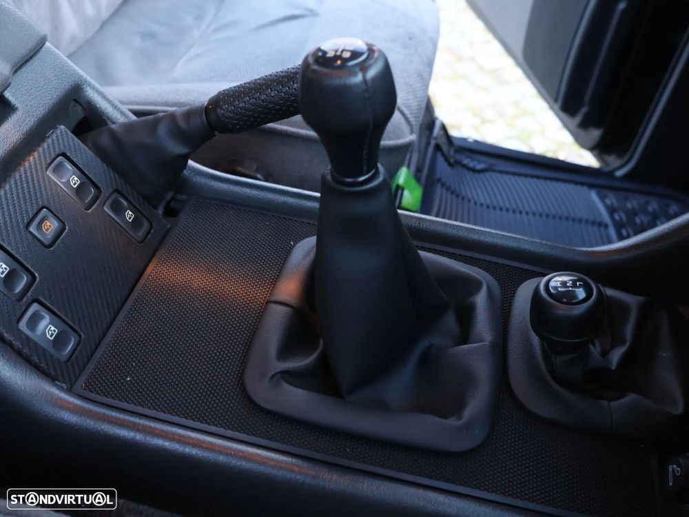 Land Rover Range Rover 2.5 TDi - 21