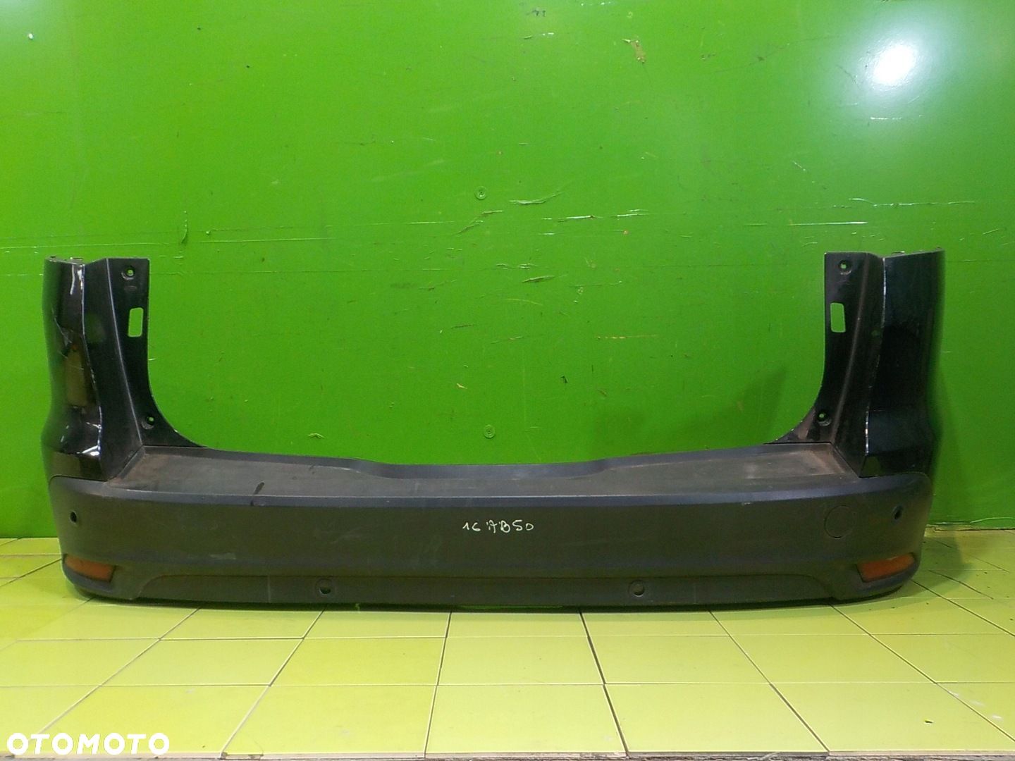 FORD FOCUS MK3 1.0 B 14r 5D KOMBI zderzak tyl - 1