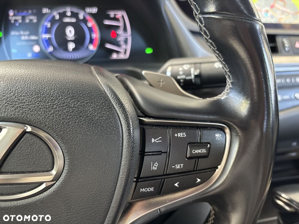 Lexus ES - 25