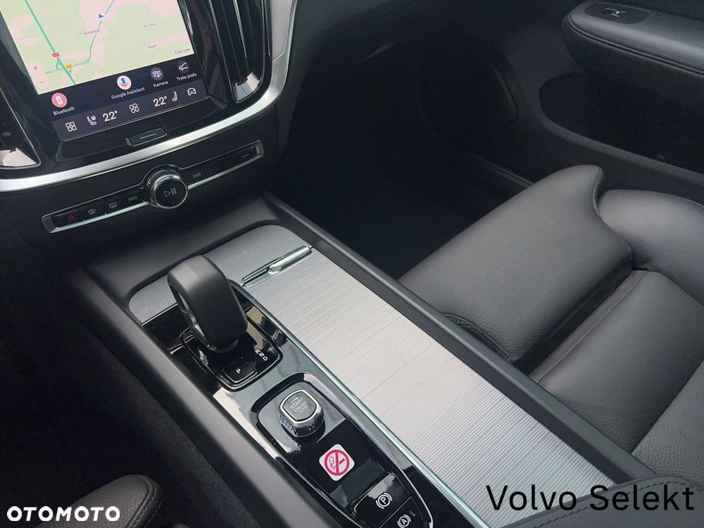 Volvo V60 B4 B Plus Dark - 13