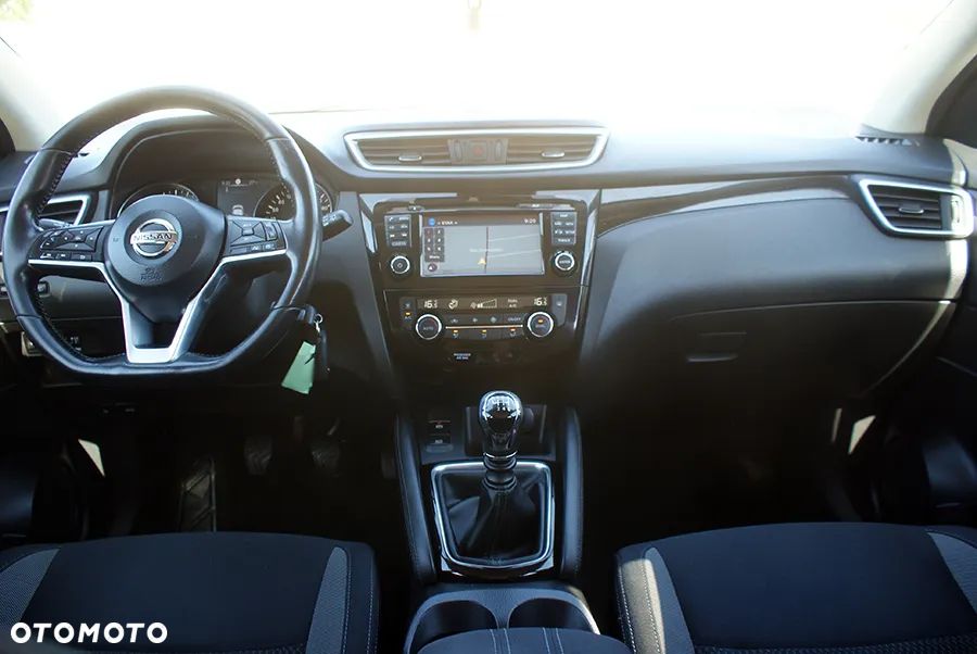 Nissan Qashqai 1.5 dCi Acenta EU6 - 10