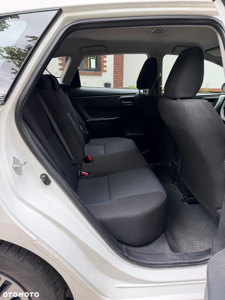 Toyota Auris 1.4 D-4D Active - 11