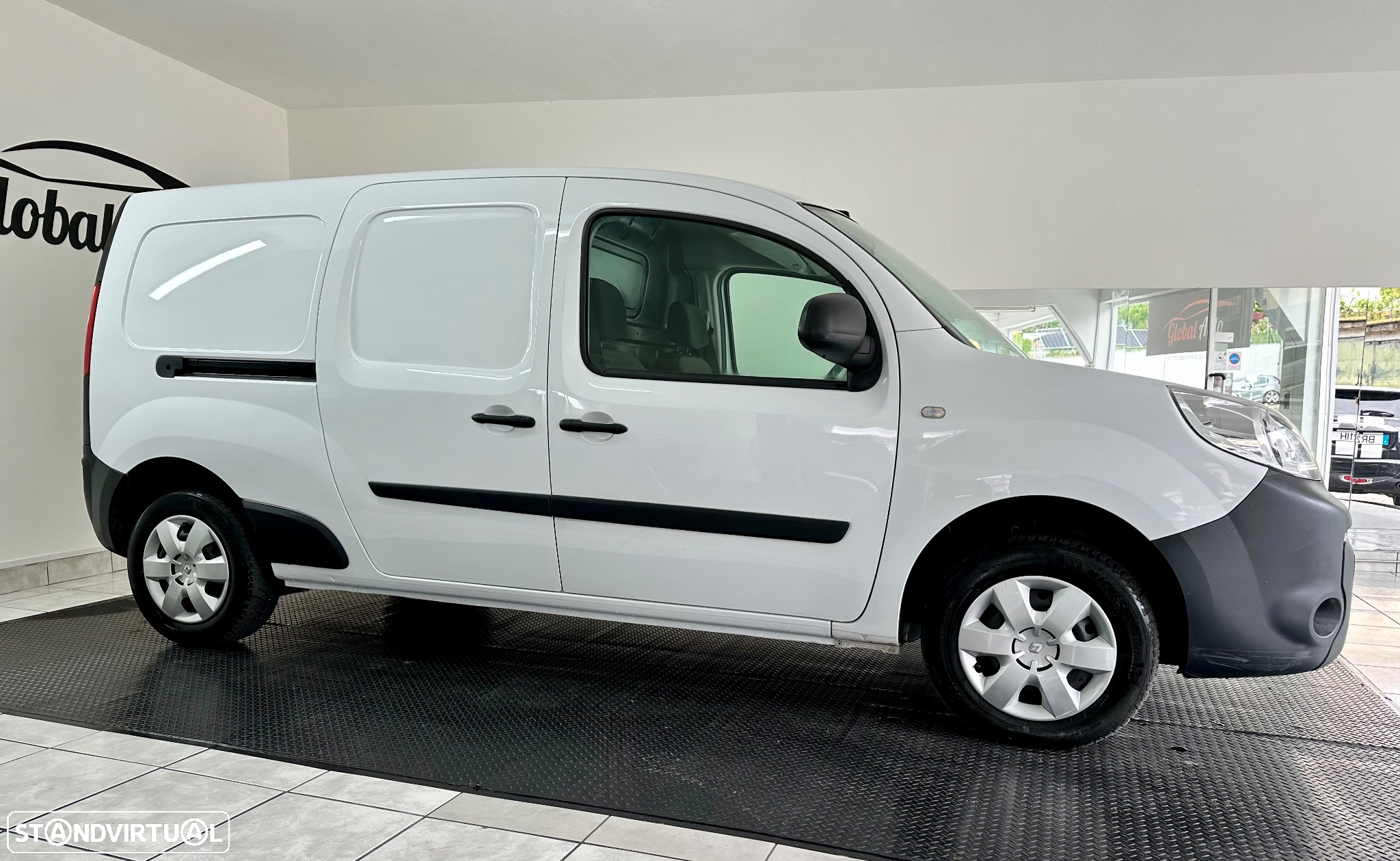 Renault Kangoo MAXI - 16