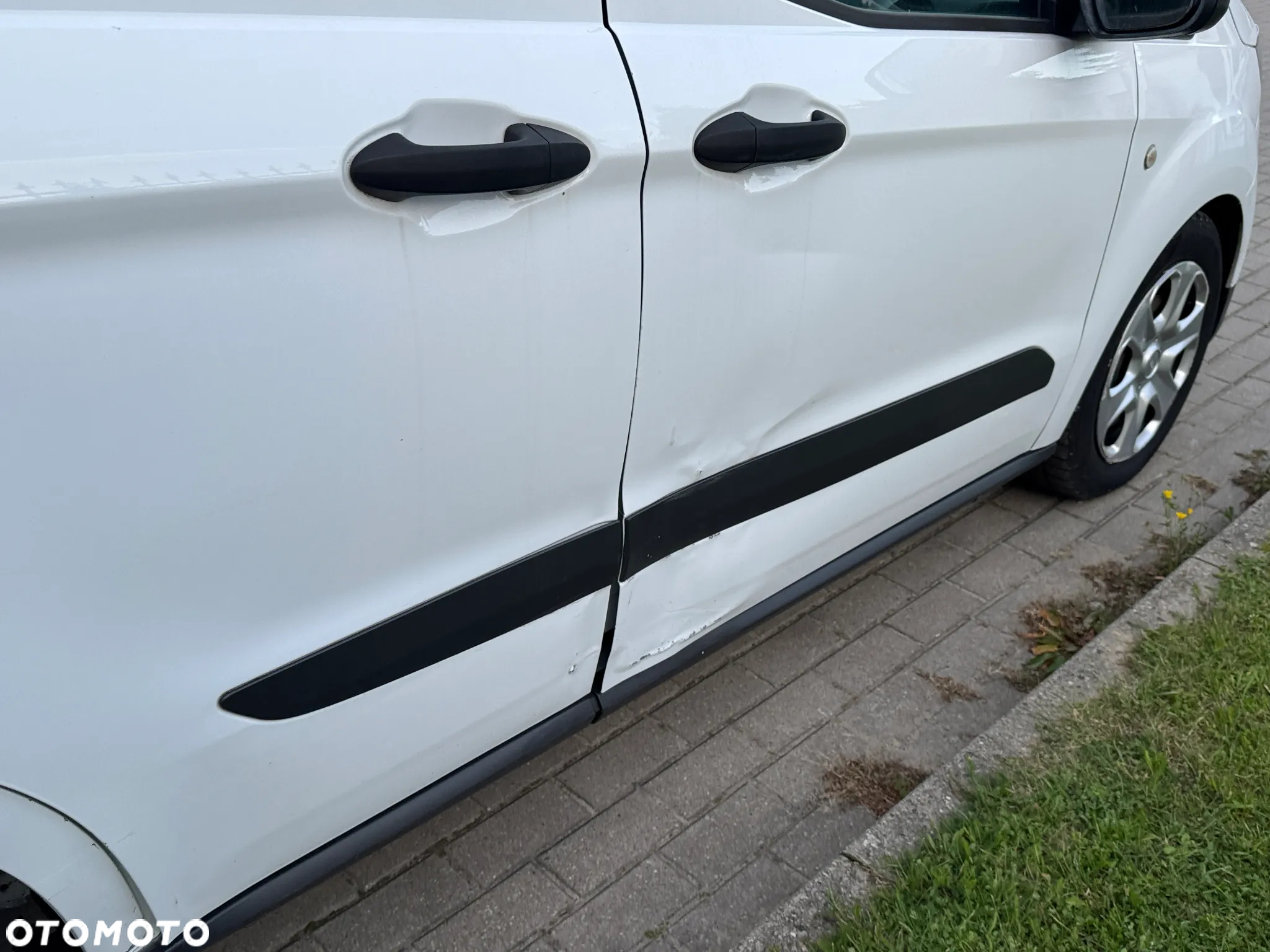 Ford TRANSIT COURIER - 21