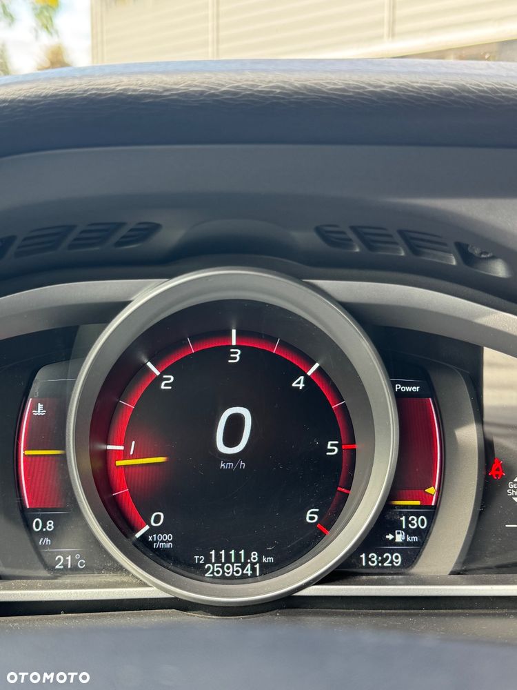 Volvo V40 D2 Drive-E R-Design Kinetic - 22