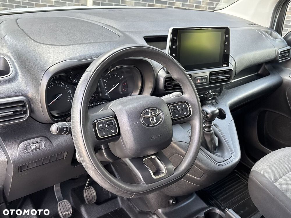 Toyota PROACE CITY - 24