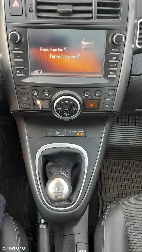 Toyota Verso - 18