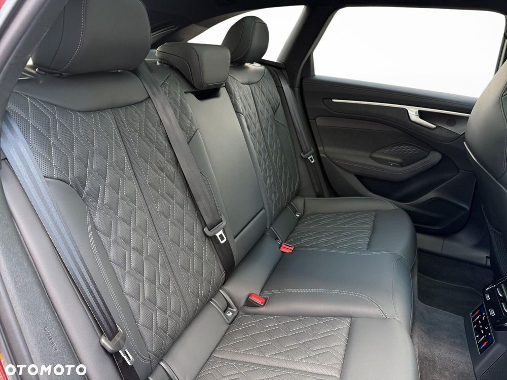 Audi A6 Avant TFSI mHEV Quattro S tronic - 31