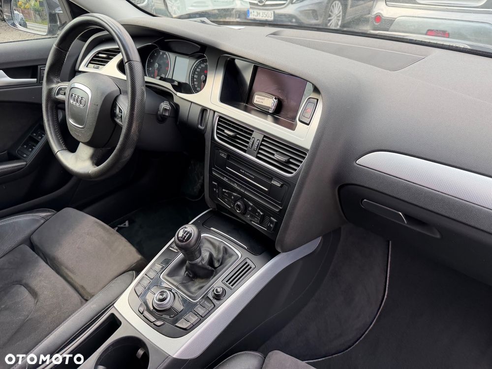 Audi A4 Limousine - 39