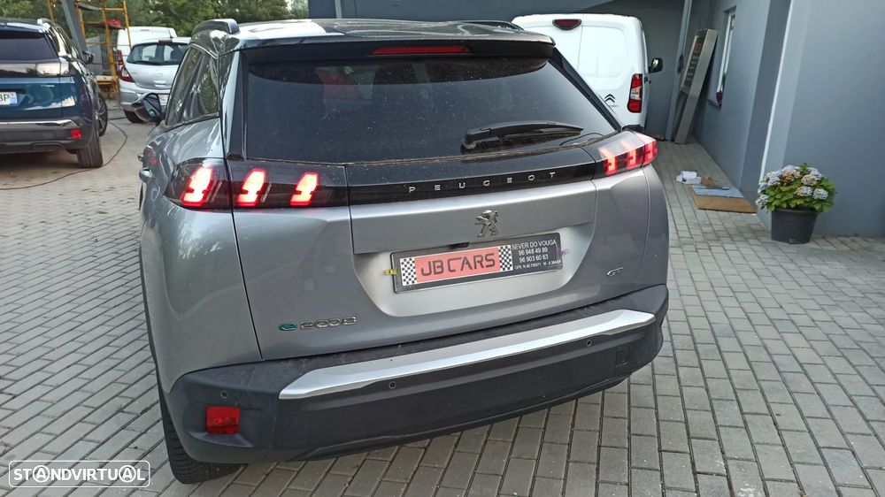 Peugeot e-2008 GT Pack - 14