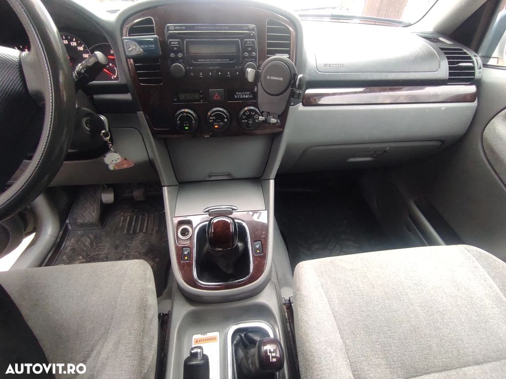 Suzuki Grand Vitara XL-7 2.0 TD Comfort + - 9