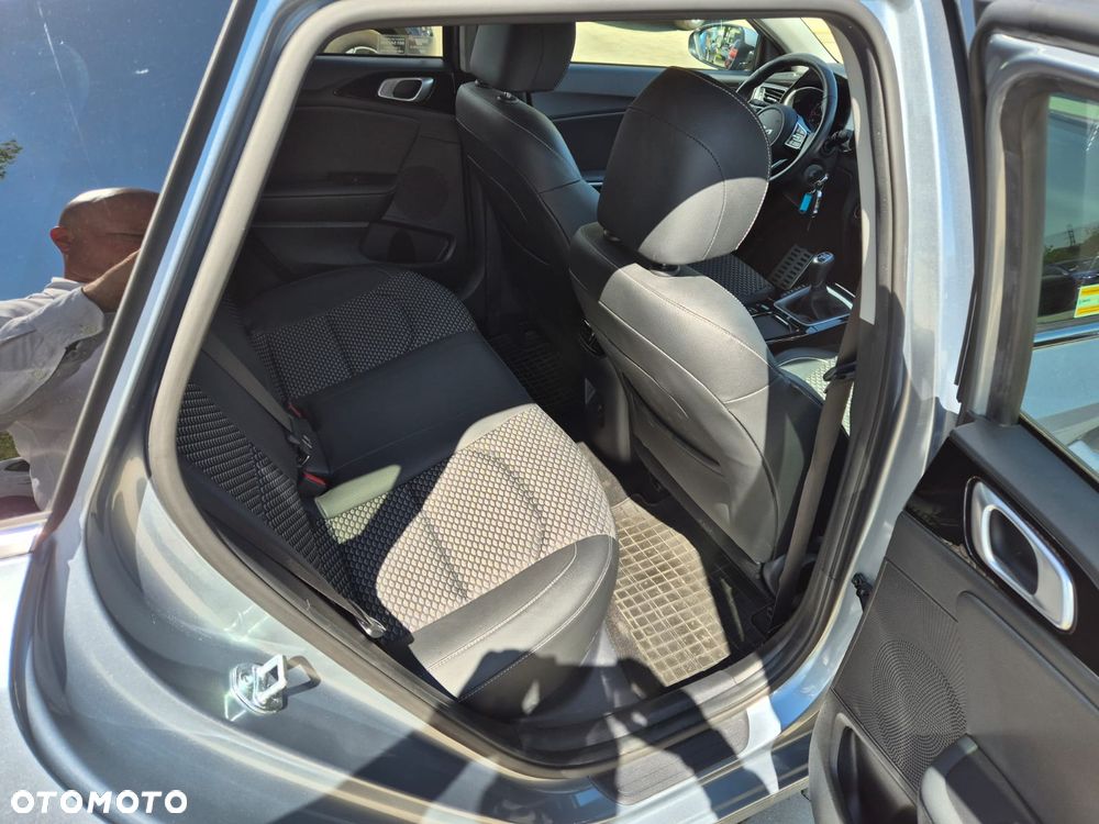 Kia Ceed 1.5 T-GDI Business Line - 15
