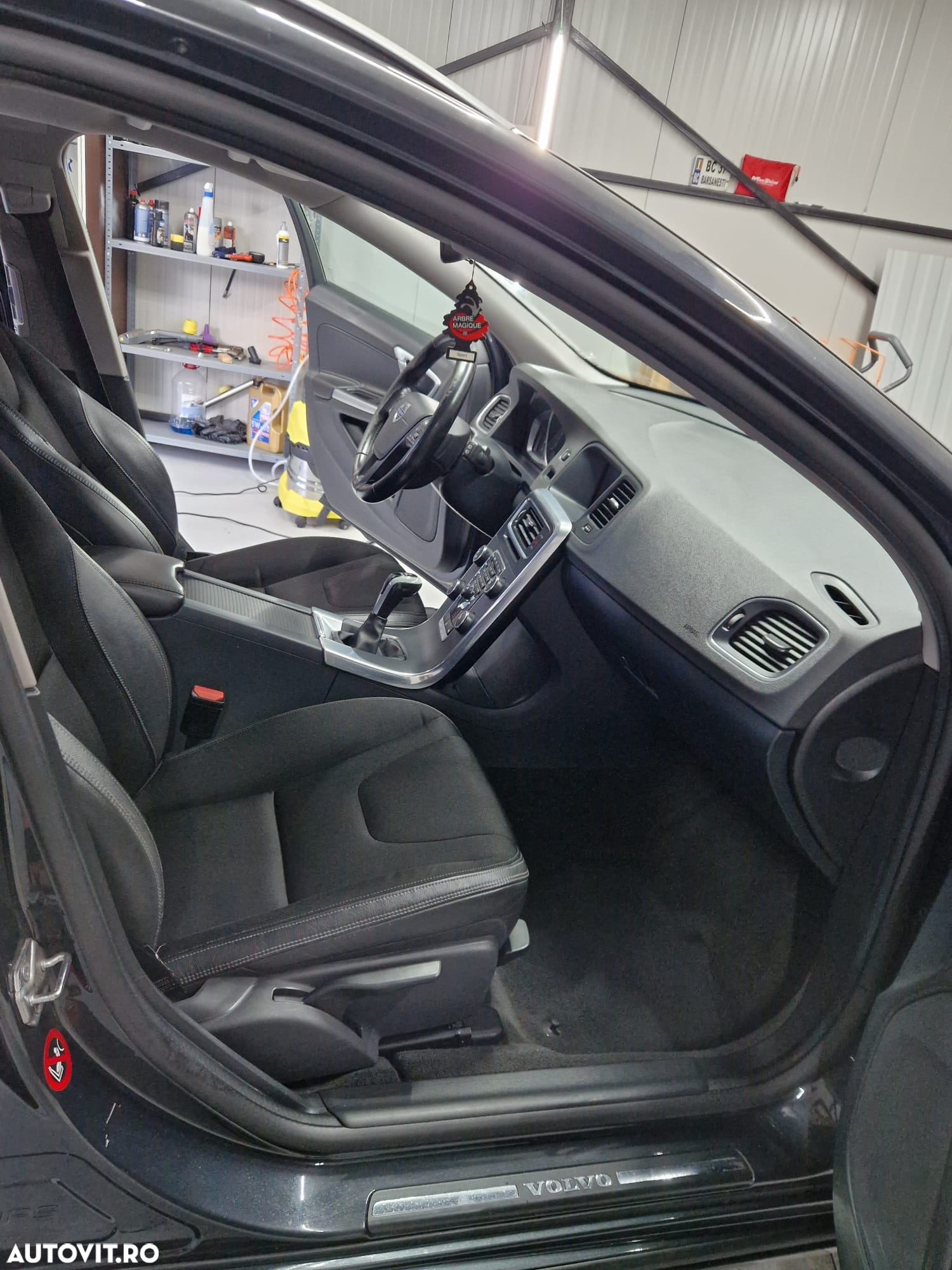 Volvo V60 D2 DRIVe Basic - 3