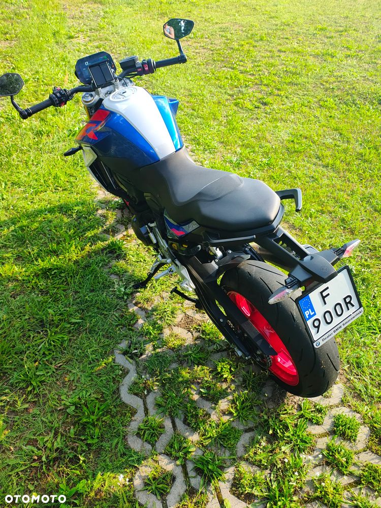 BMW F - 6