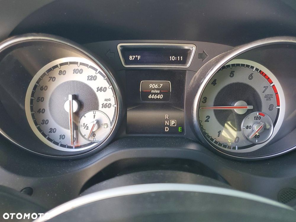 Mercedes-Benz CLA 250 4Matic 7G-DCT - 11