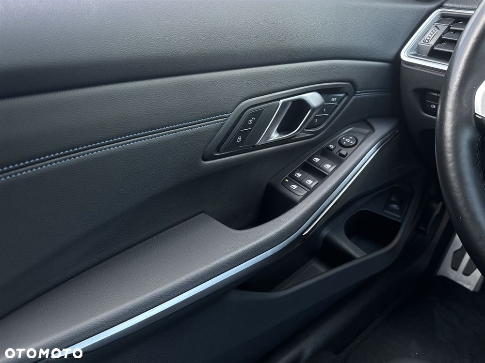 BMW Seria 3 M340i xDrive mHEV sport - 20