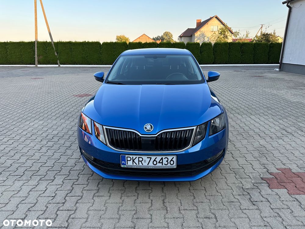 Skoda Octavia ver-2-0-tdi-drive - 3