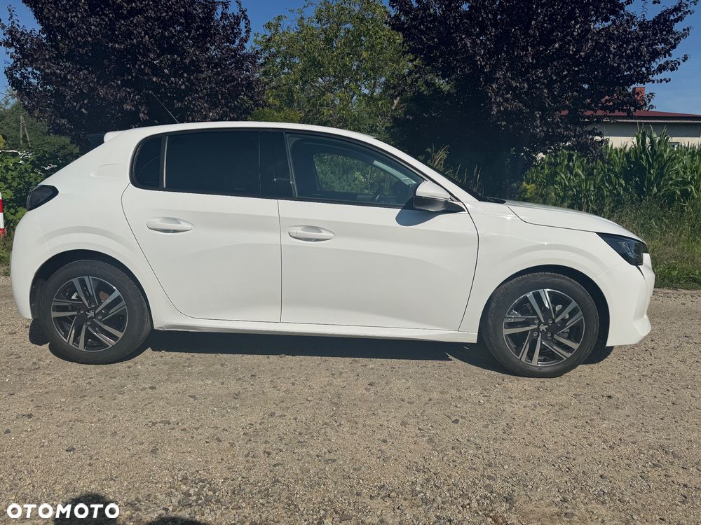 Peugeot 208 - 9