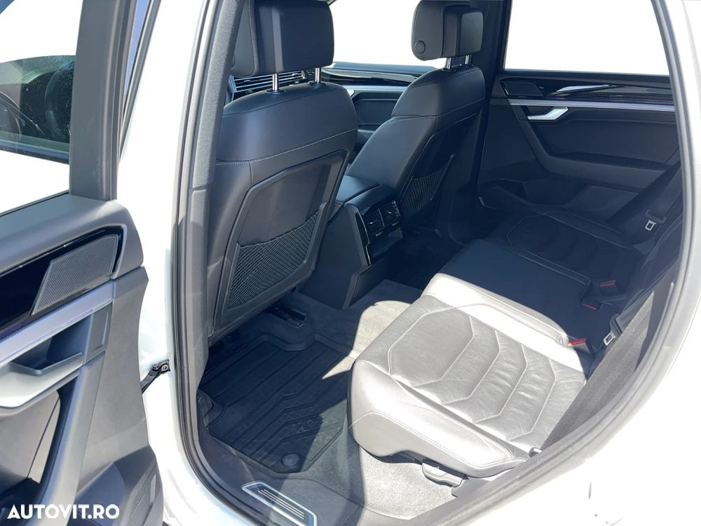 Volkswagen Touareg V6 TDI R-Style - 20