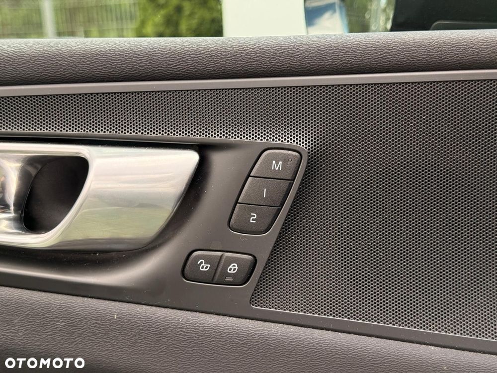 Volvo XC 60 - 39