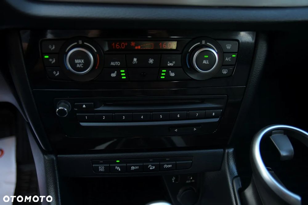 BMW X1 xDrive20d - 32
