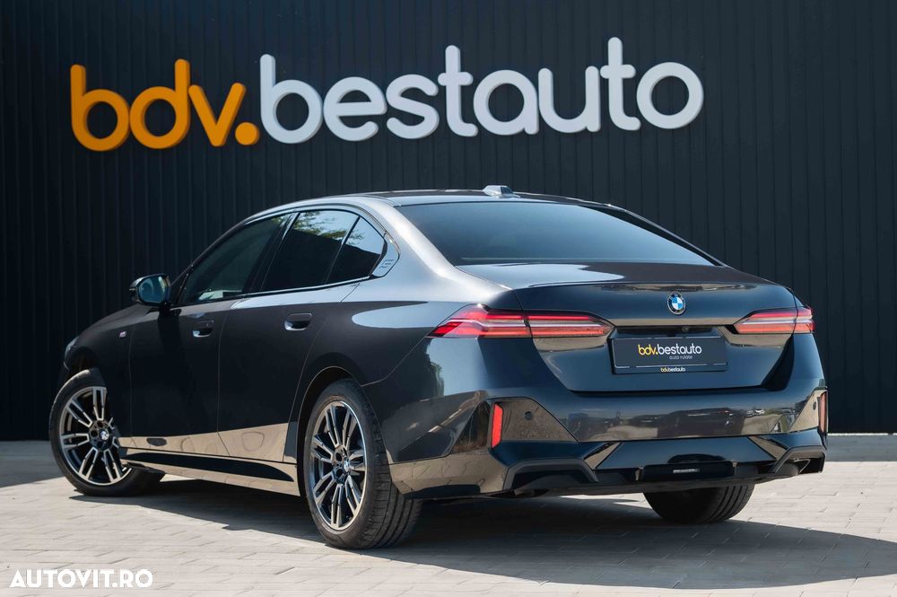 BMW Seria 5 520d xDrive AT MHEV - 40