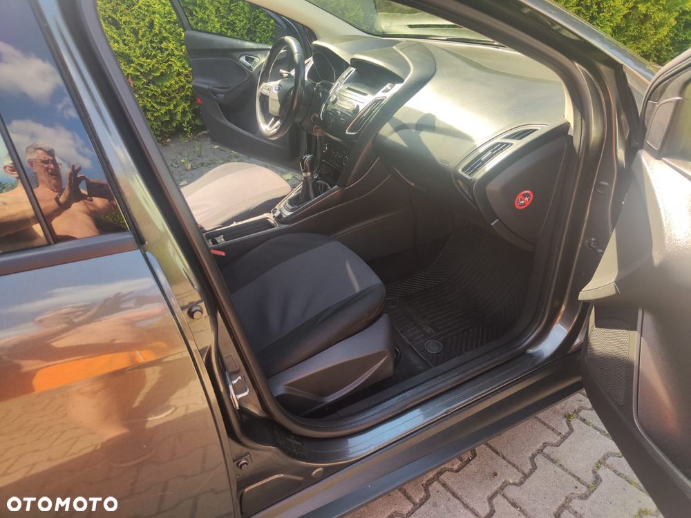 Ford Focus 1.6 Titanium - 8