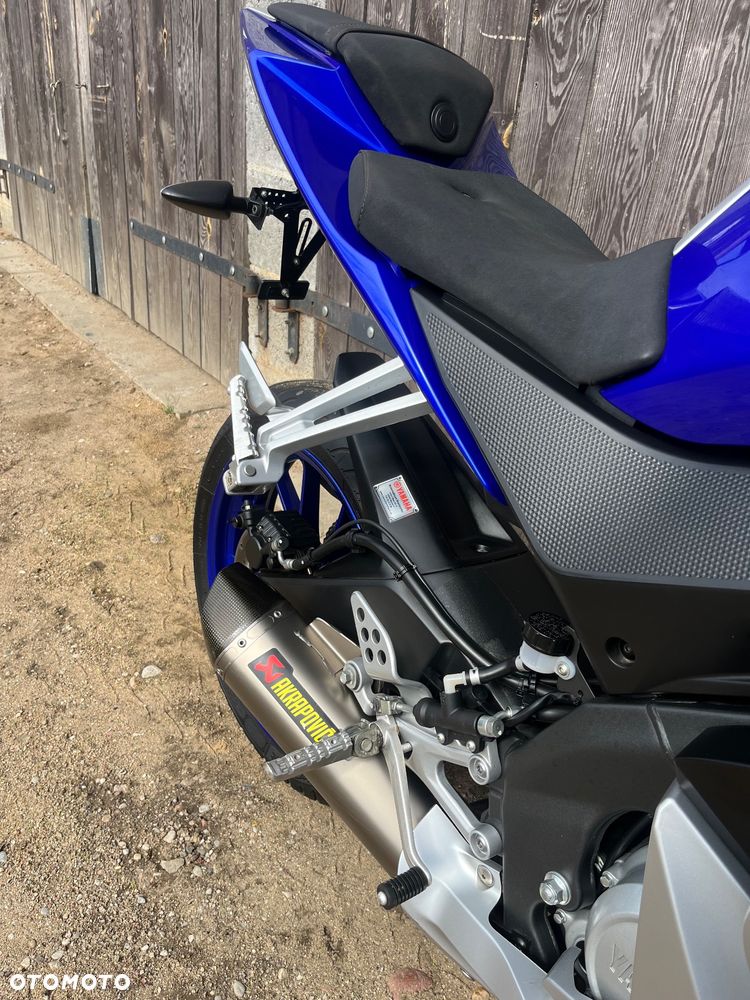 Yamaha YZF - 2