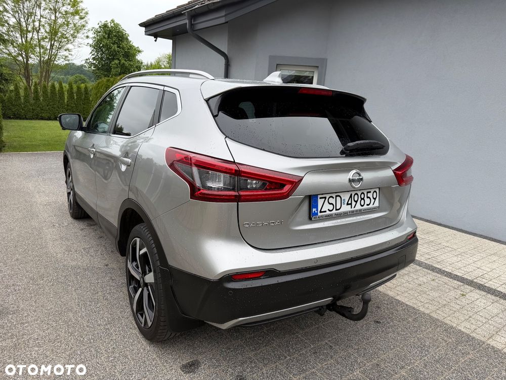 Nissan Qashqai 1.6 dCi Xtronic TEKNA+ - 28