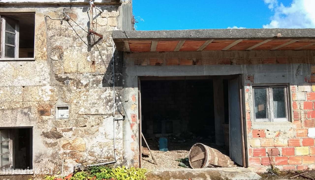 Ruína em pedra para venda, Candemil, Vila Nova de Cerveira - Grande imagem: 3/26